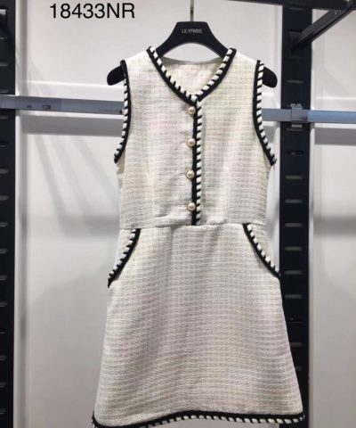 Mini dress with buttons