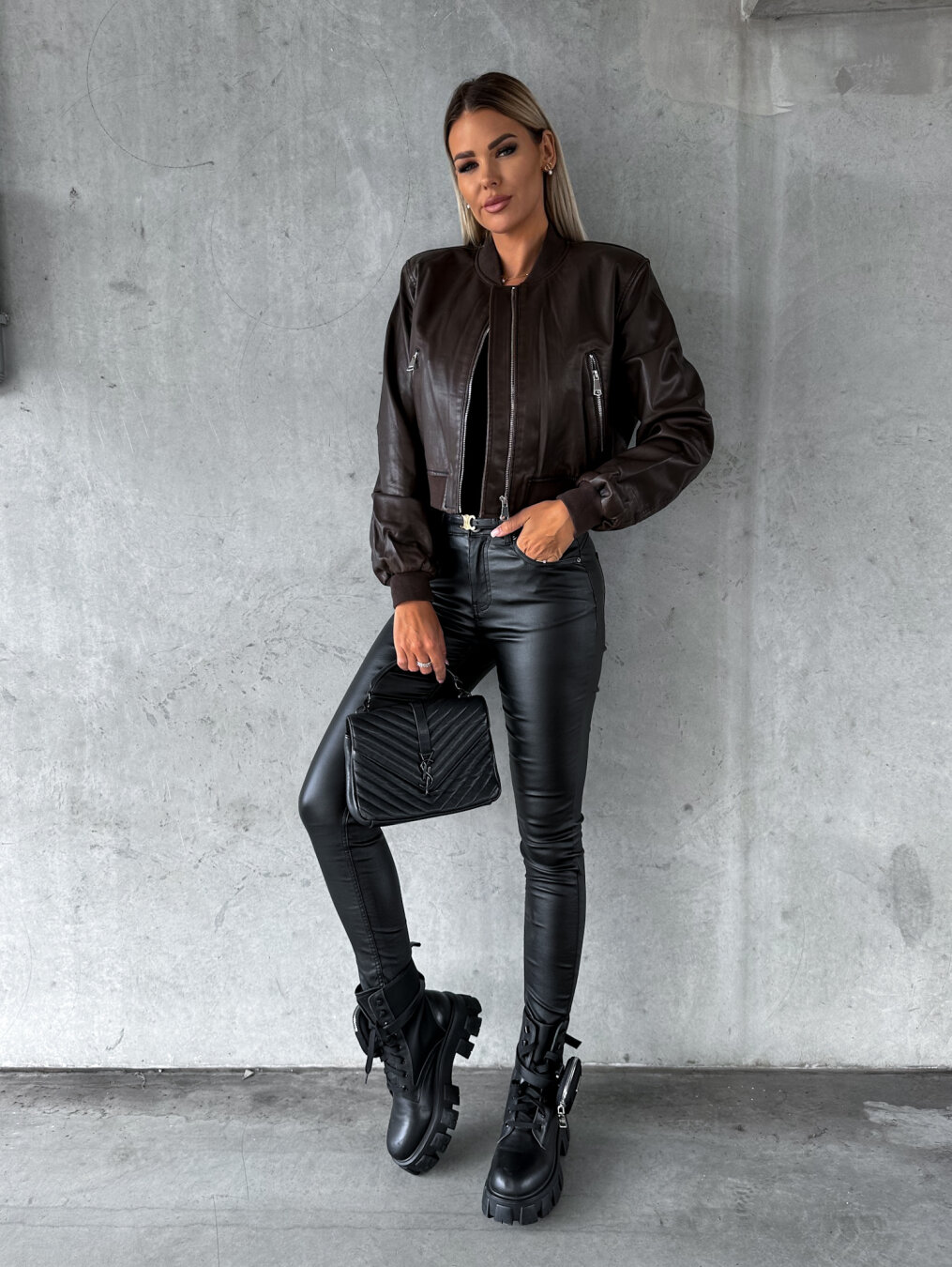 Τζάκετ Με Λάστιχο στο Τελείωμα Τζάκετ Με Λάστιχο στο Τελείωμα