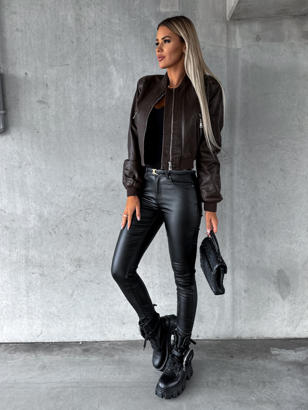 Τζάκετ Με Λάστιχο στο Τελείωμα Τζάκετ Με Λάστιχο στο Τελείωμα