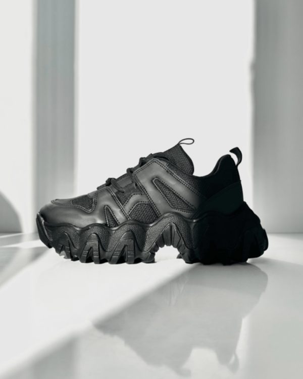 Black chunky Sneakers