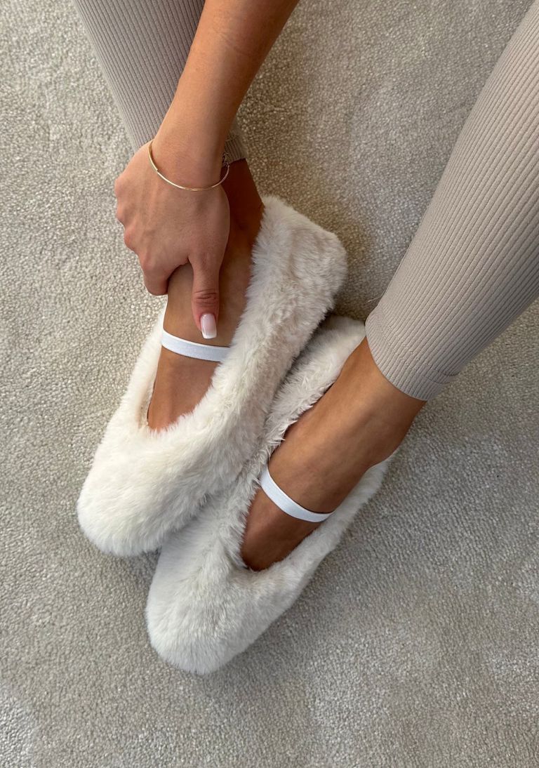 White Fluffy Ballerinas Slippers