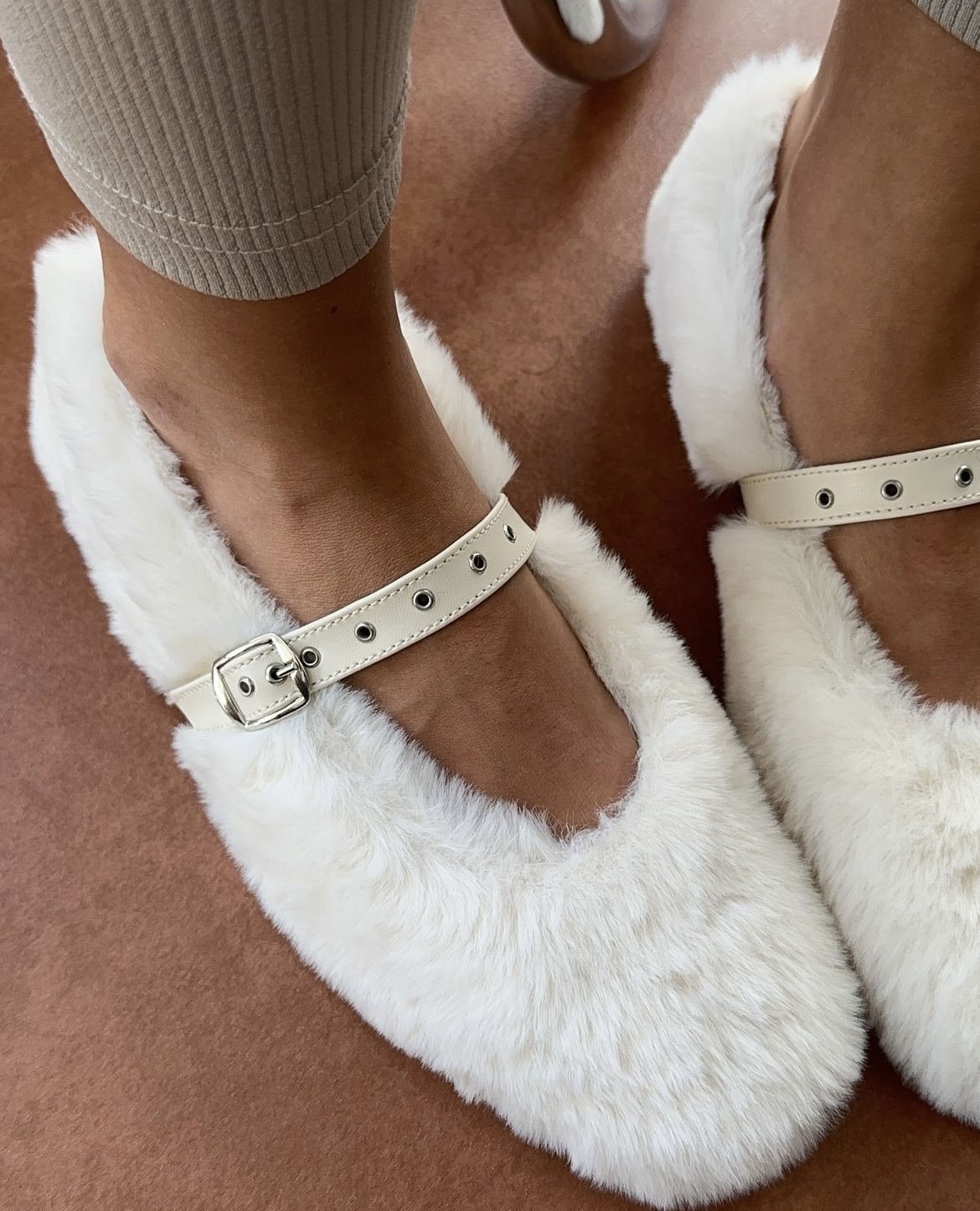 White Fluffy Ballerinas Slippers (Αντιγραφή)