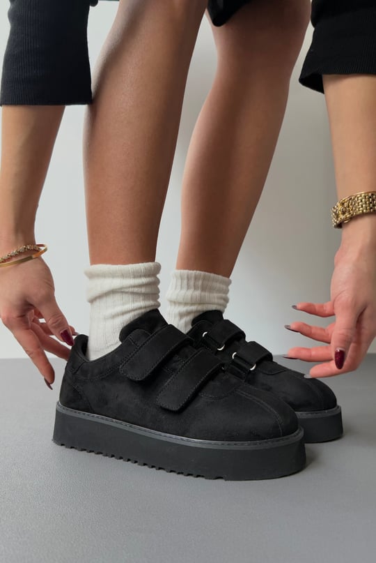 Mocca Velcro Sneakers