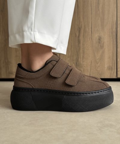 Mocca Velcro Sneakers