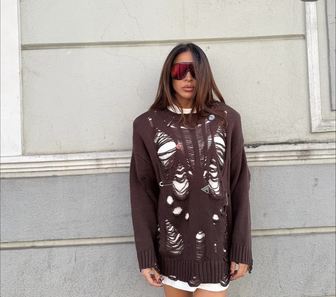 Knitted brownh blouse