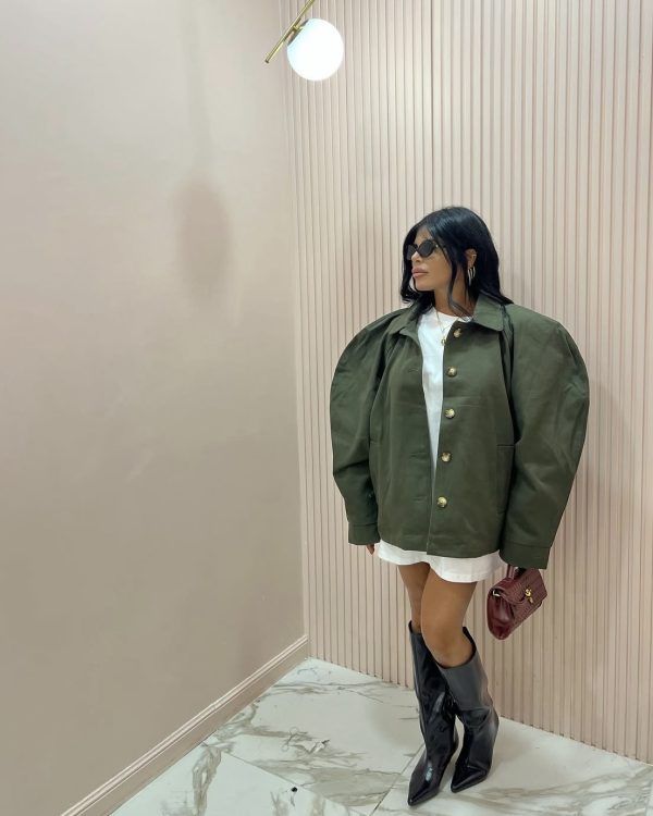 Jacket Mε Φουσκωτούς Ωμους