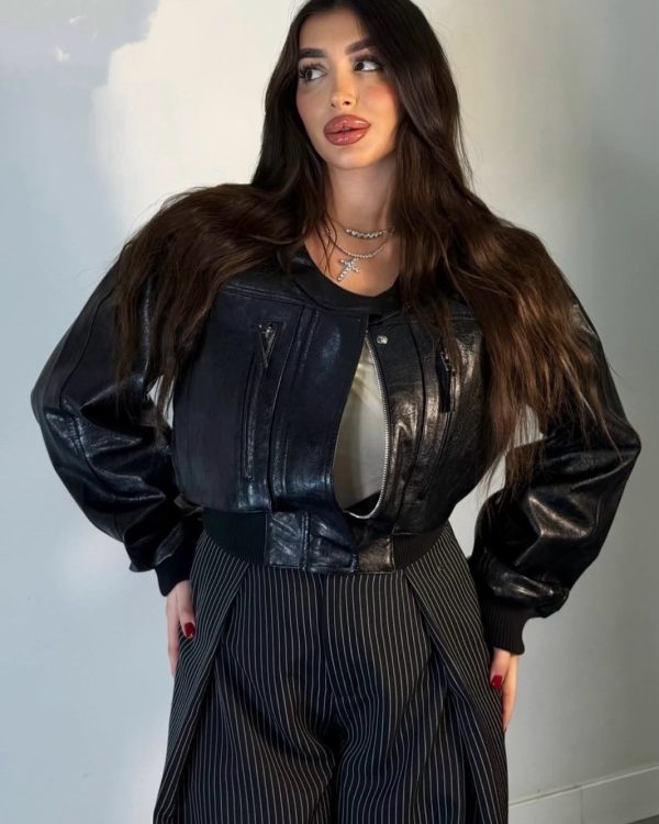 Cropped Jacket Δερματίνης με Τσέπες & Λάστιχο