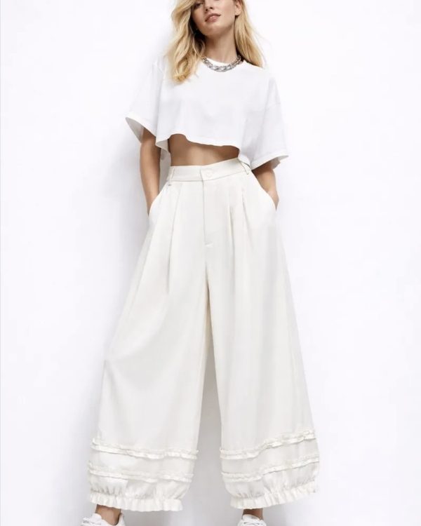 Ψηλόμεσο Wide Leg Παντελόνι με Βολάν Λεπτομέρεια