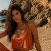 Basic Crop Top – Αέρινο Αμάνικο Τοπ