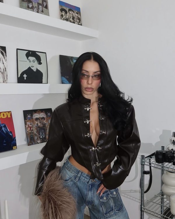 Cropped Leather Look Jacket με Μεταλλικά Κουμπώματα